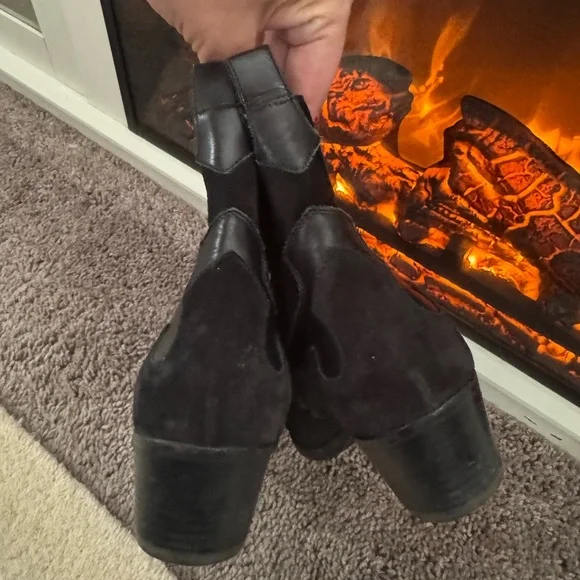 barneys new york ankle cowboy boots